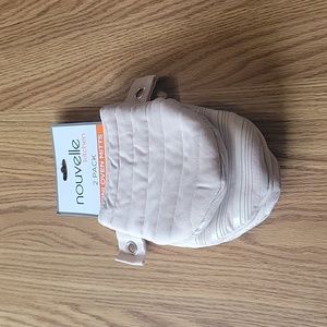 nouvelle new kitchen    2pack mini oven mitts color beige